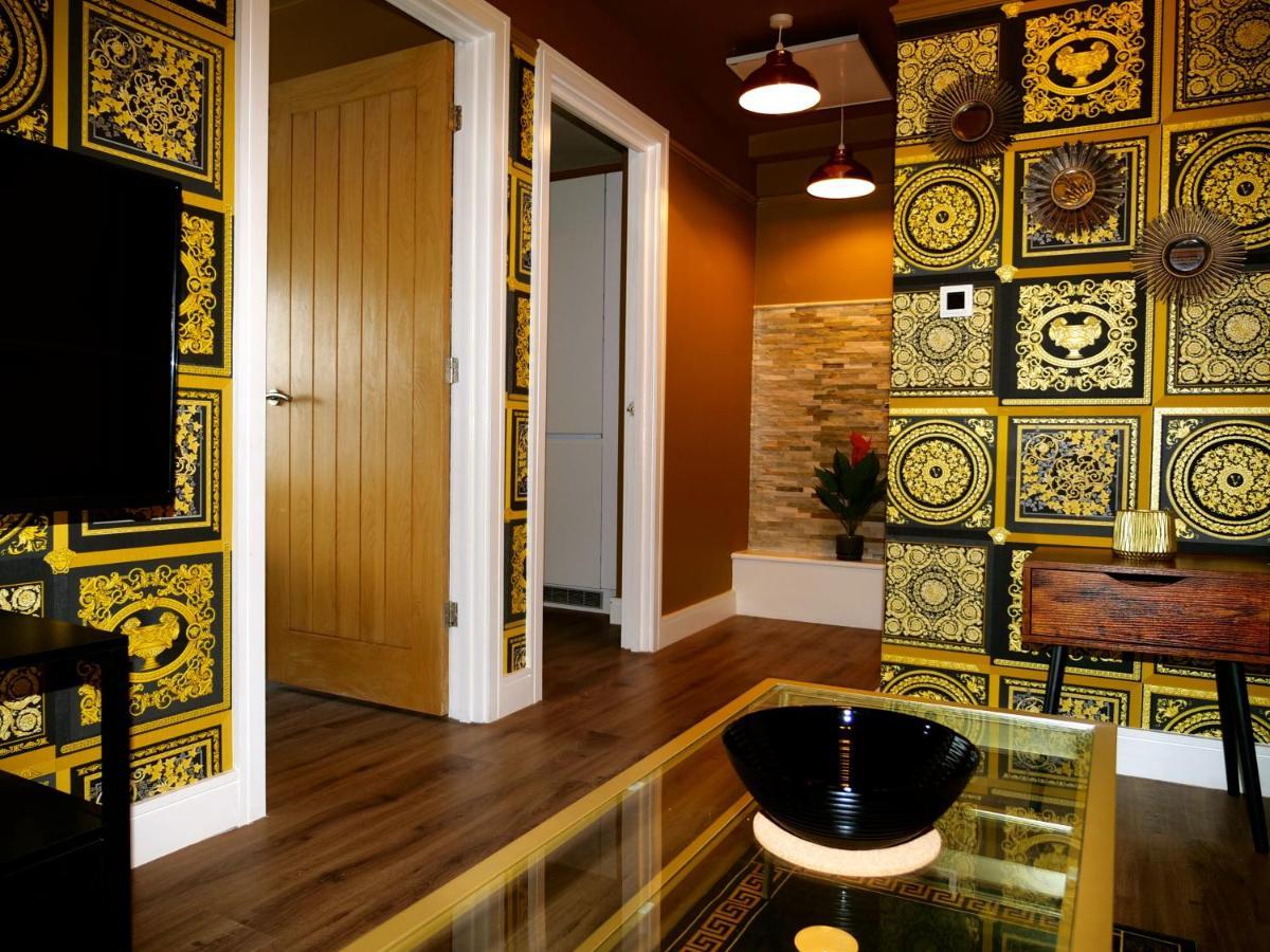 Ultra Deluxe Versace Apartment Near Sheffield Full Sky Tv Родъръм Екстериор снимка